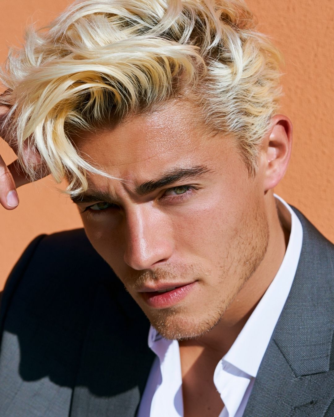 Mathis — Homme blond